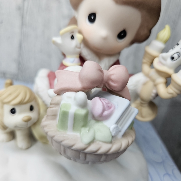 Precious Moments It Is In The Giving That We Receive 810038 Walt Disney 2007 - Picture 8 of 16